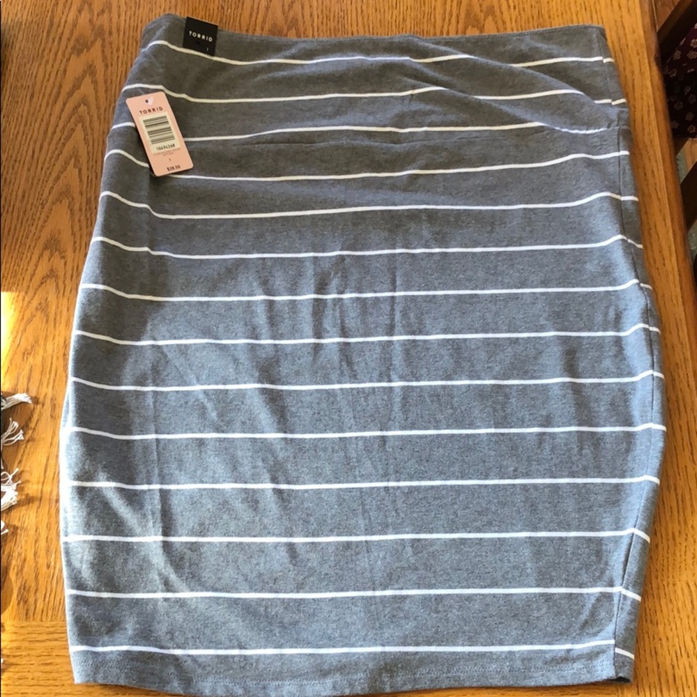 Torrid grey and white stripe pencil skirt